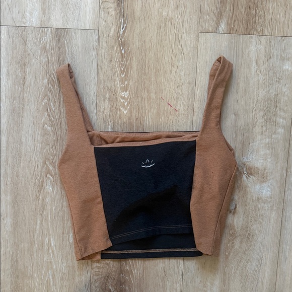Beyond Yoga Tops - Beyond Yoga Brown and Black Crop Top